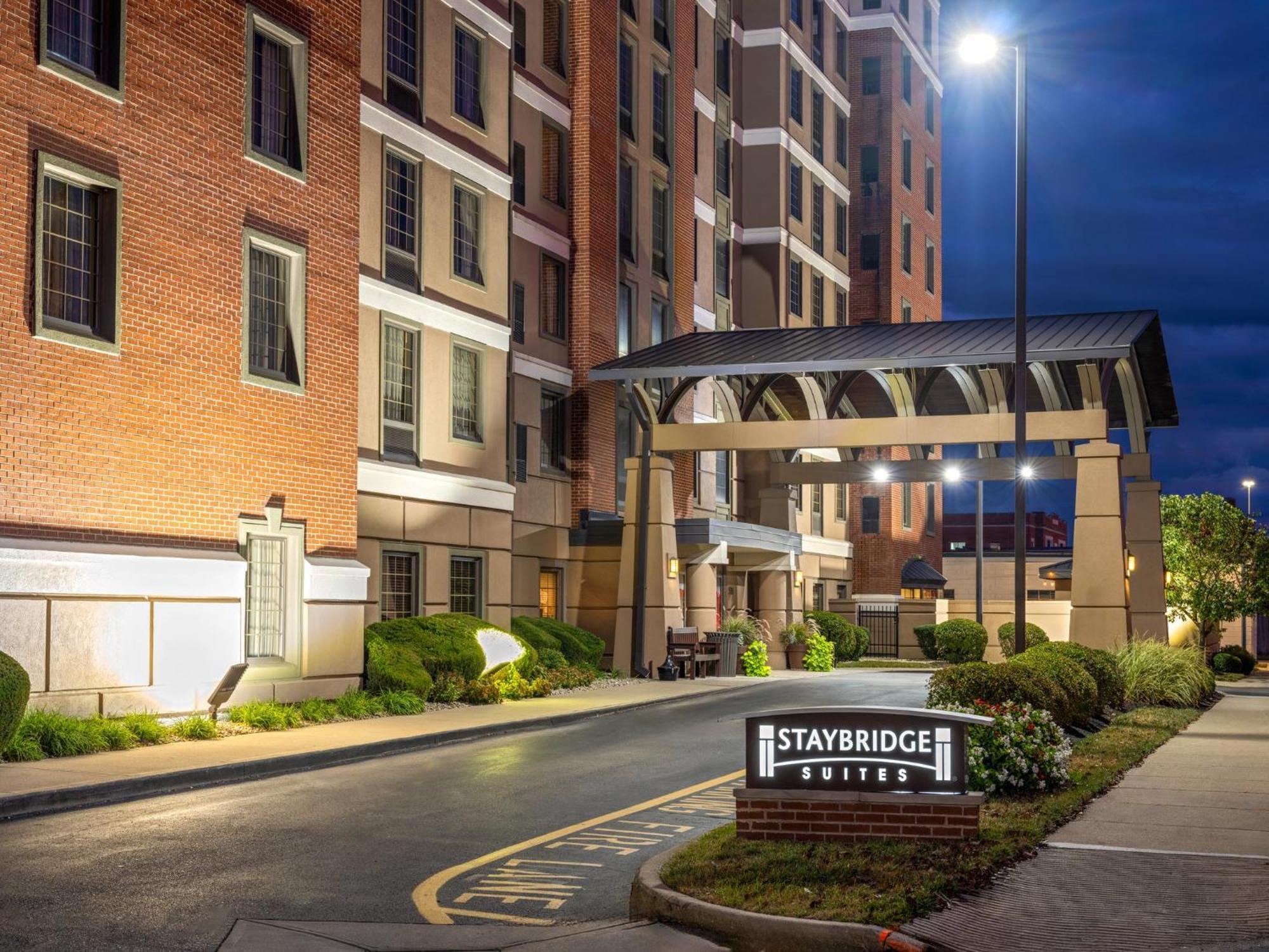 Staybridge Suites Indianapolis Downtown-Convention Center By Ihg Exterior foto